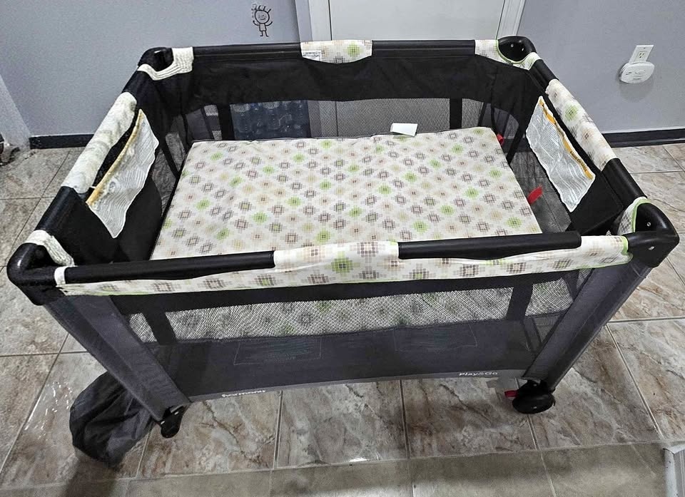 Harmony Play&Go Pack n Play with extra insert