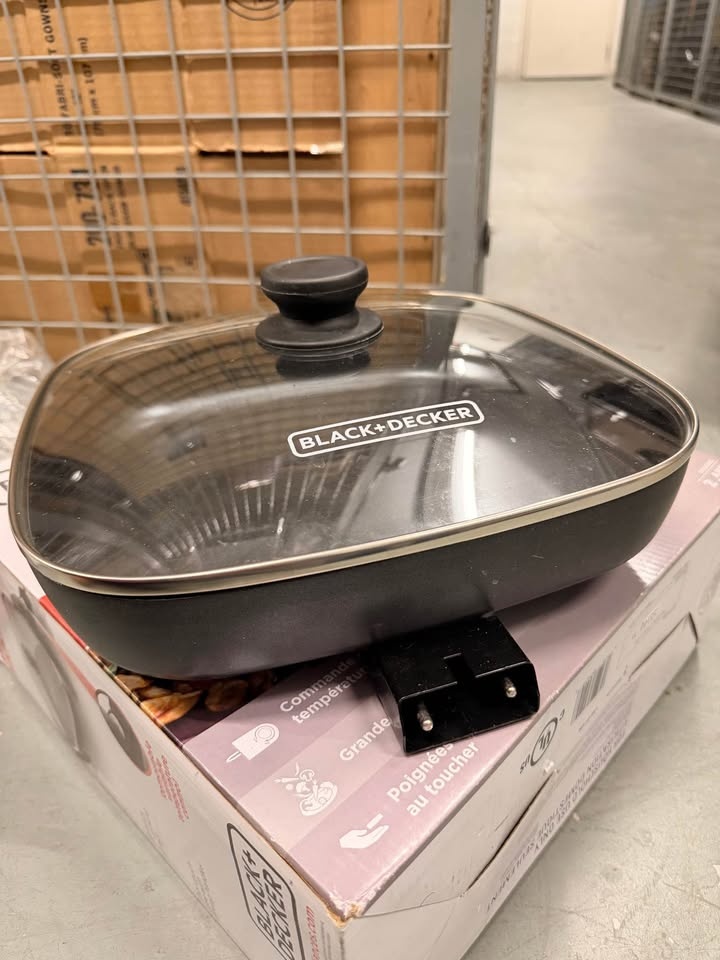Black and Decker Electric Skillet - New In Box - photo 4