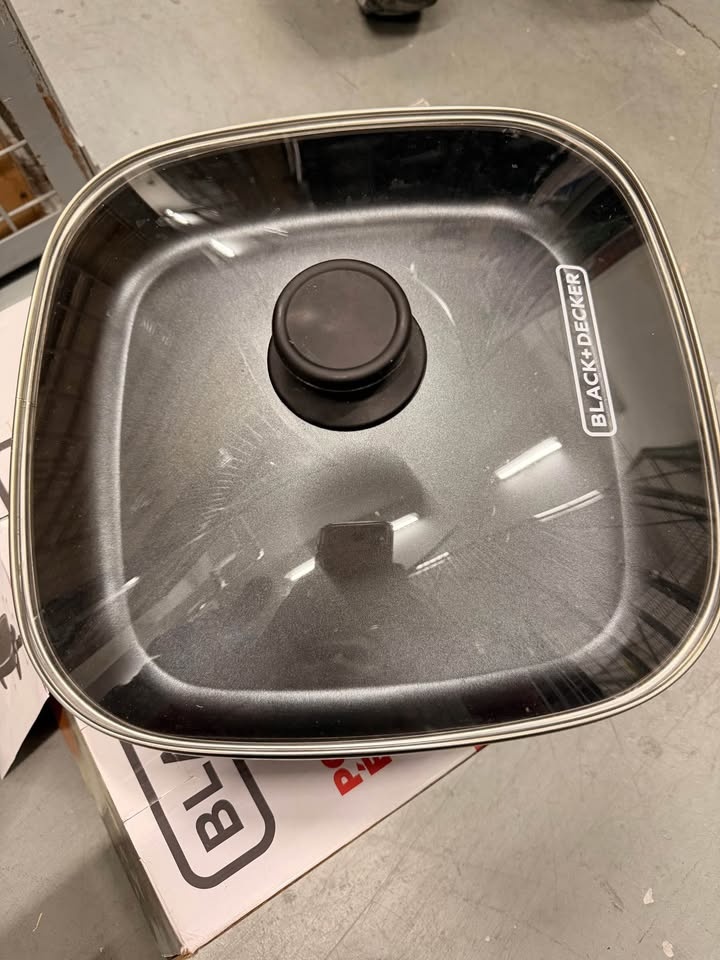 Black and Decker Electric Skillet - New In Box - photo 5