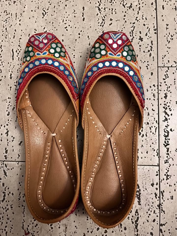 Kolhapuri Indian Ethnic Slip On Ladies Shoes/Flats - photo 3