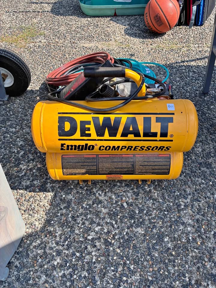 Dewalt Compressor 🥕