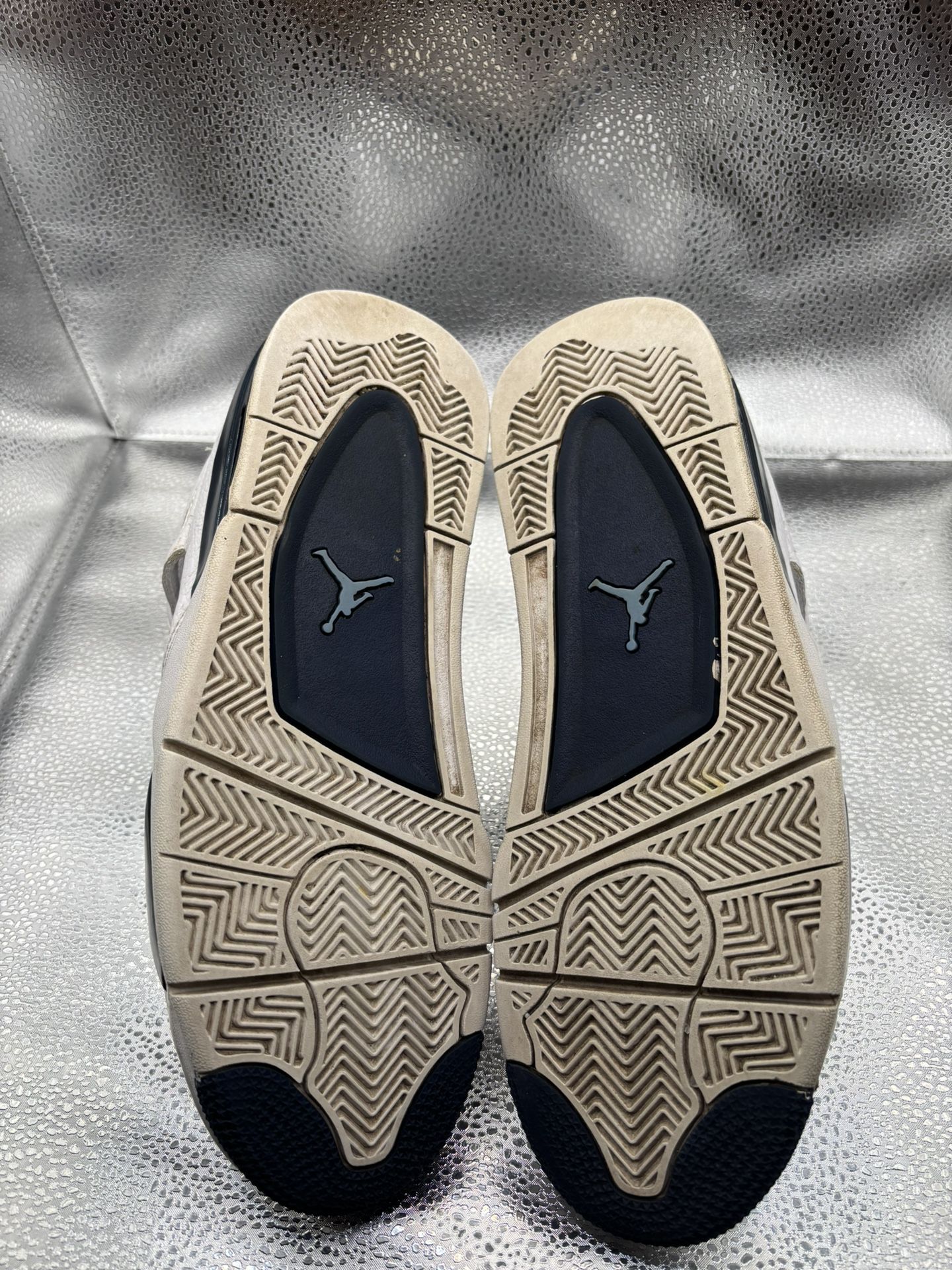 Air Jordan 4 Colombia - photo 3