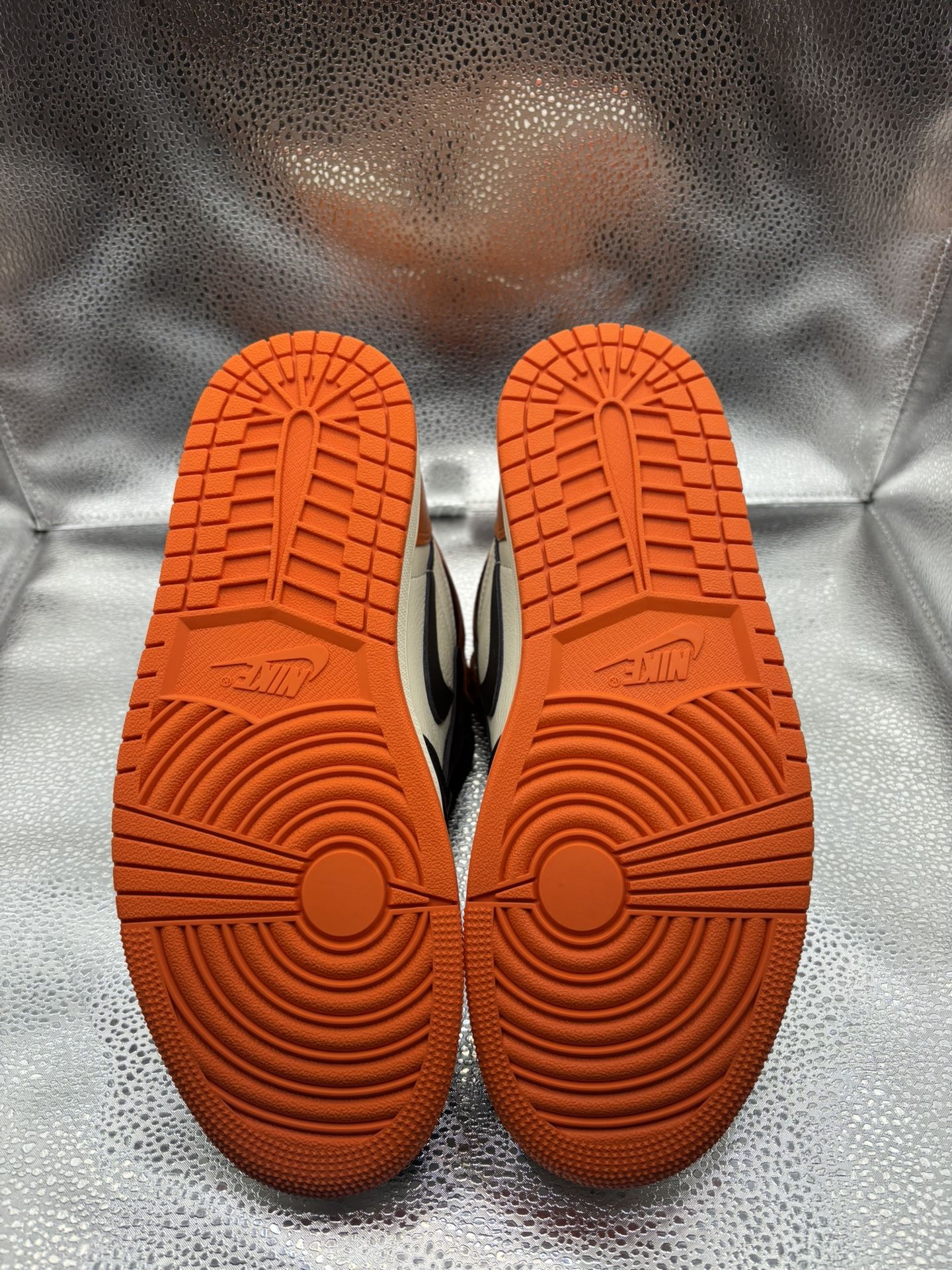 Air Jordan 1 High Shattered Backboard - photo 3
