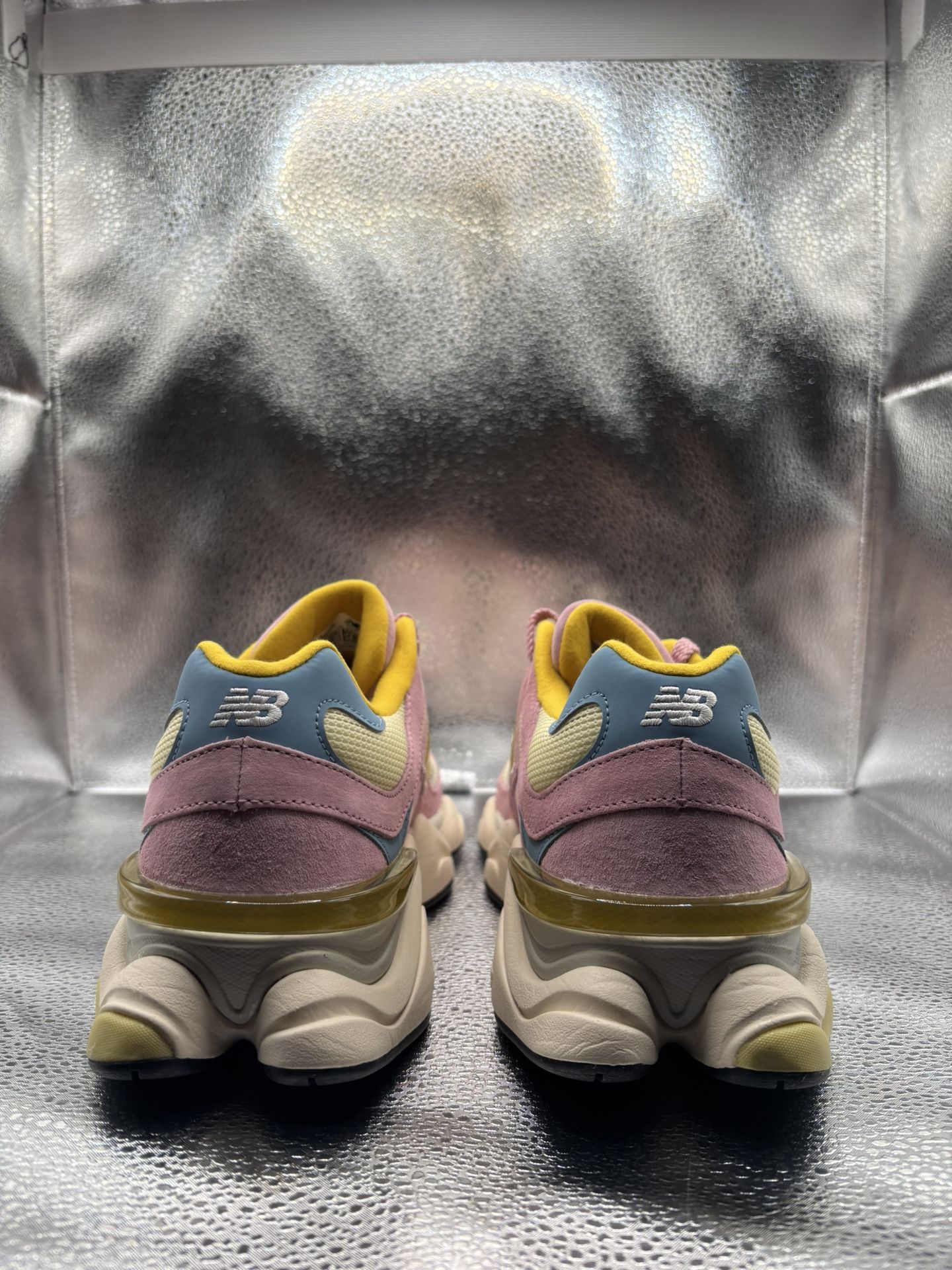 New Balance 9060 Taffy Calcium - photo 4