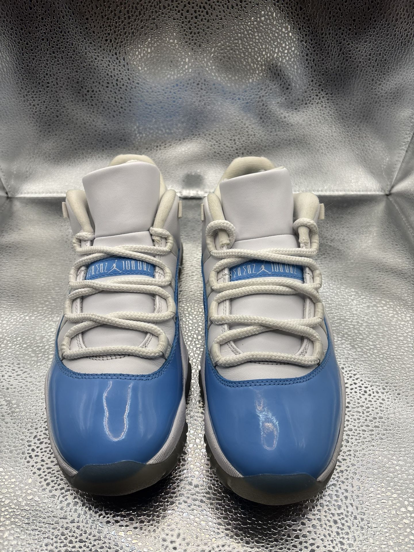Air Jordan 11 Low UNC - photo 2