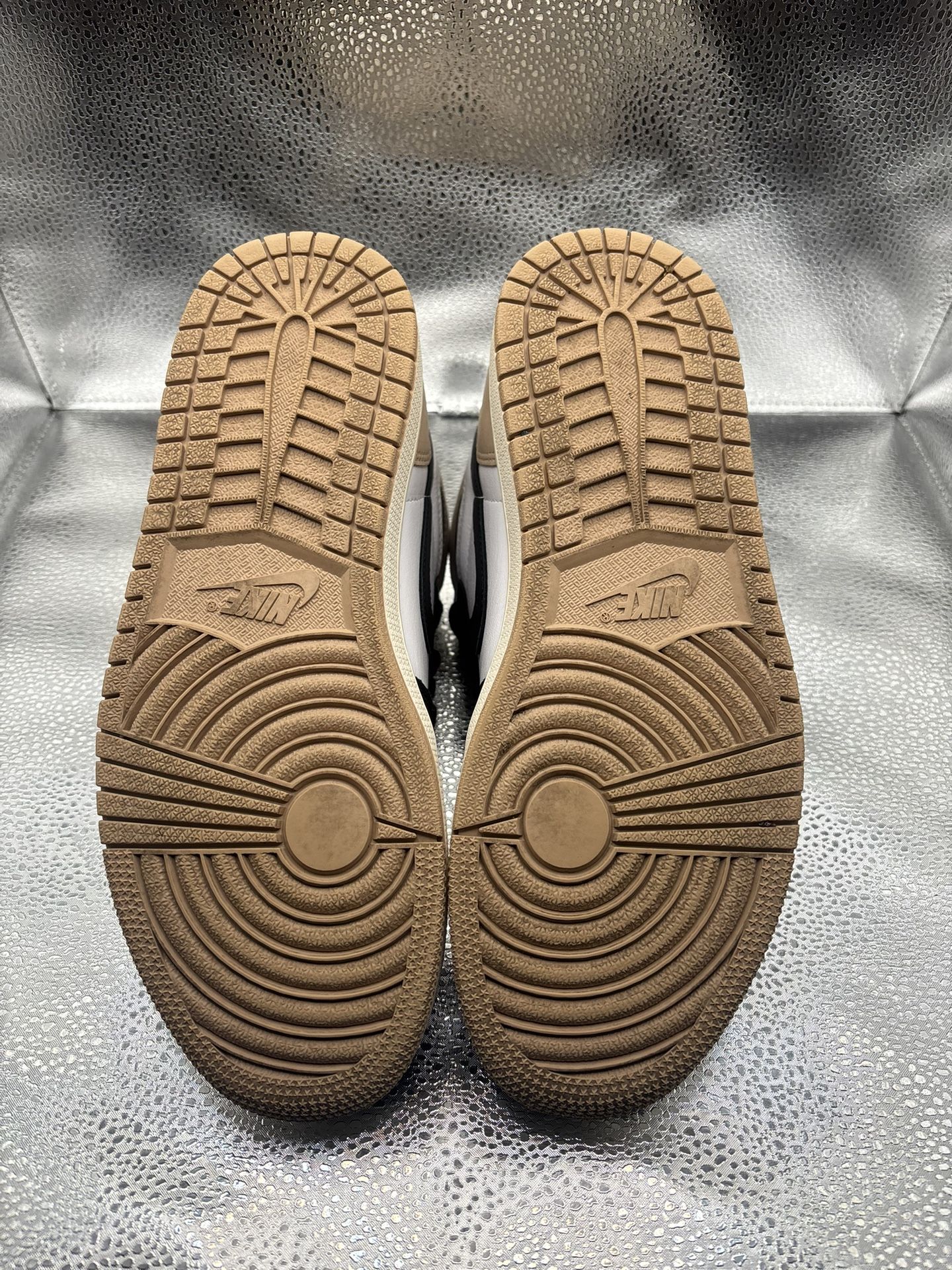 Air Jordan 1 High Latte - photo 3