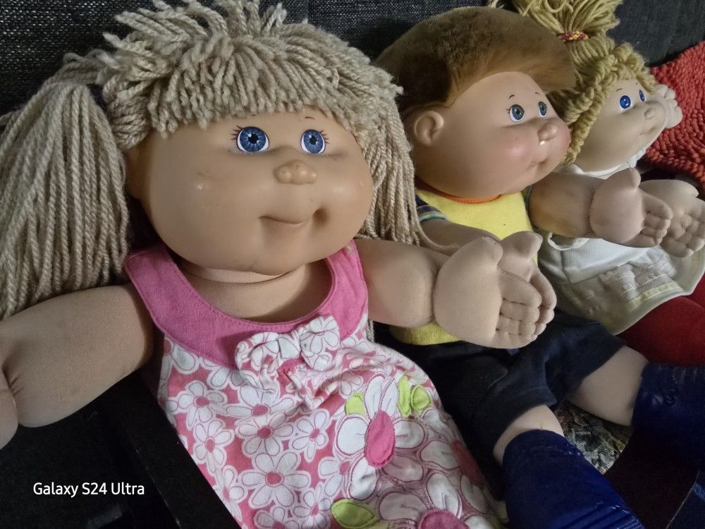 16"-18" Cabbage Patch Kids Collectible w/ Free Doll Sofa 🥕 - photo 3