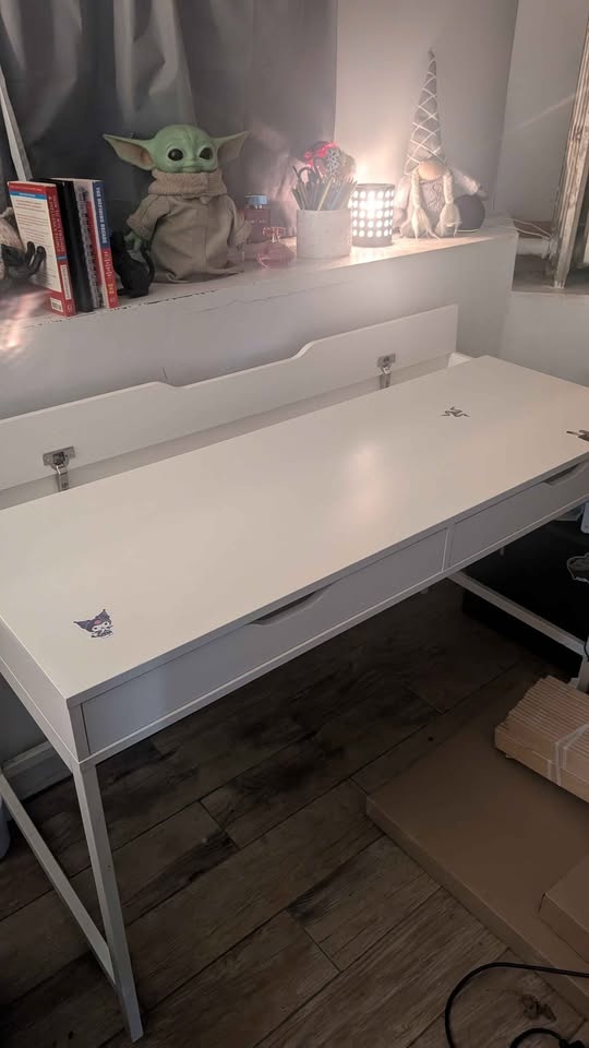 IKEA Desk - photo 3