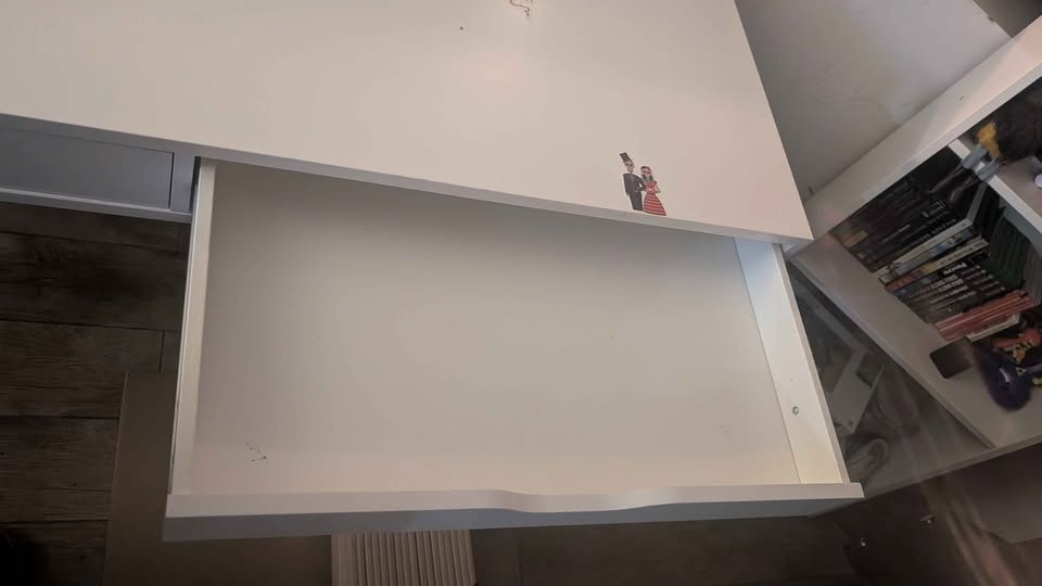 IKEA Desk - photo 4