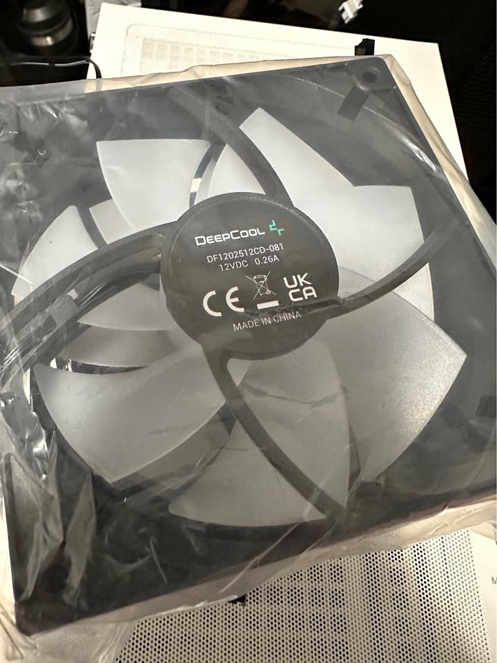 4 PC fans | Deepcool CF120 LED Cyan Fan 120mm