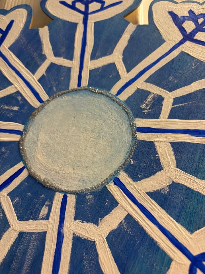 Handmade wood snowflake painting - photo 2