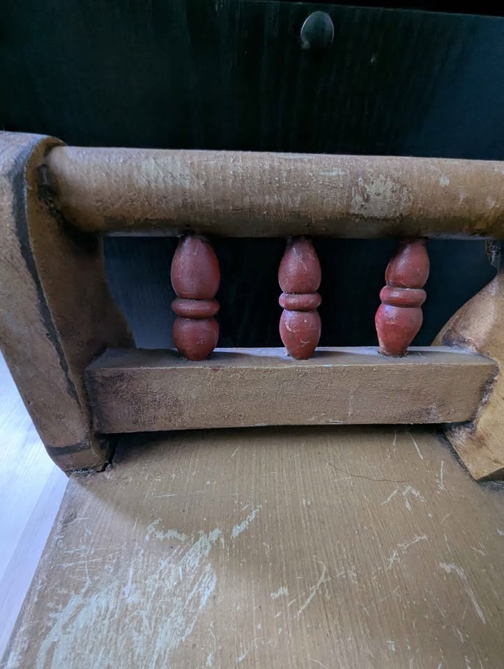 Handmade and painted wooden bench for dolls - photo 4