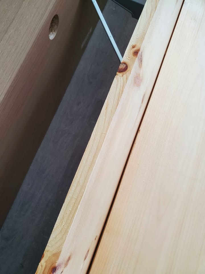 Queen Size Bed Frame with Slats - Ikea MALM - photo 5