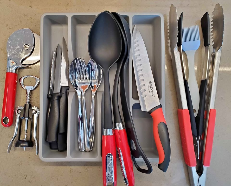Kitchen cooking utensils (tray included)🏆