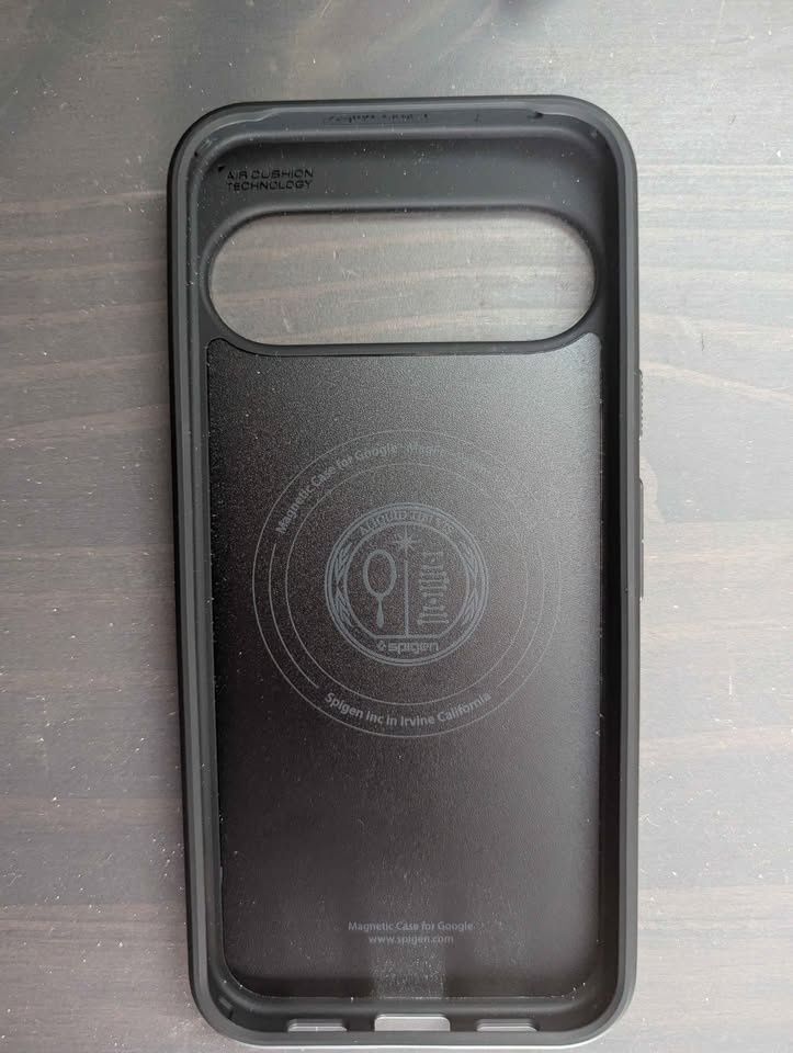 Spigen case for Pixel 10 Pro XL - photo 3