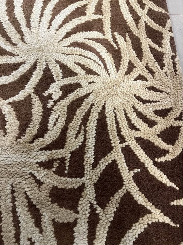 MId-Century Modern Wool Starburst Rug - photo 2