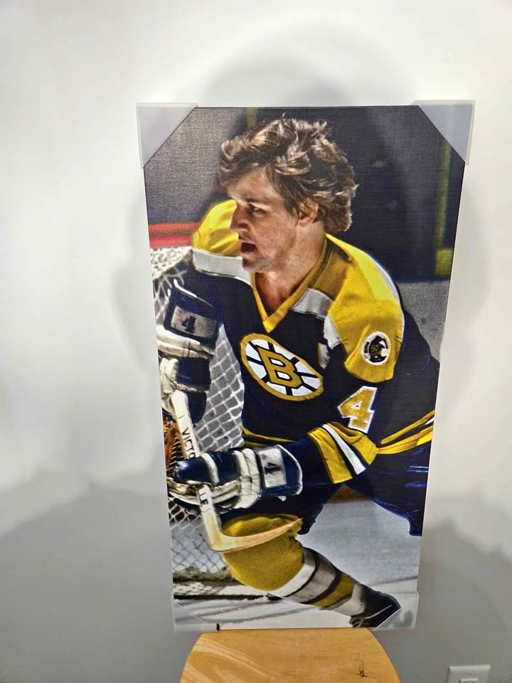 BOBBY ORR Hockey Player Canvas Print
