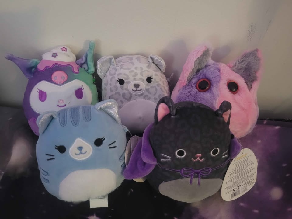 Squishmallow Cat & Halloween Plush Bundle (NWT) – Pickup Southga - photo 2