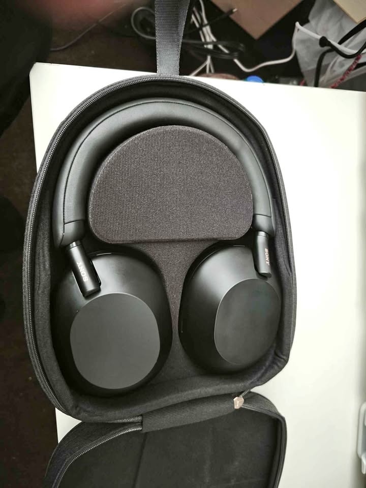Sony WH-1000XM5 Noise Cancelling Headphones