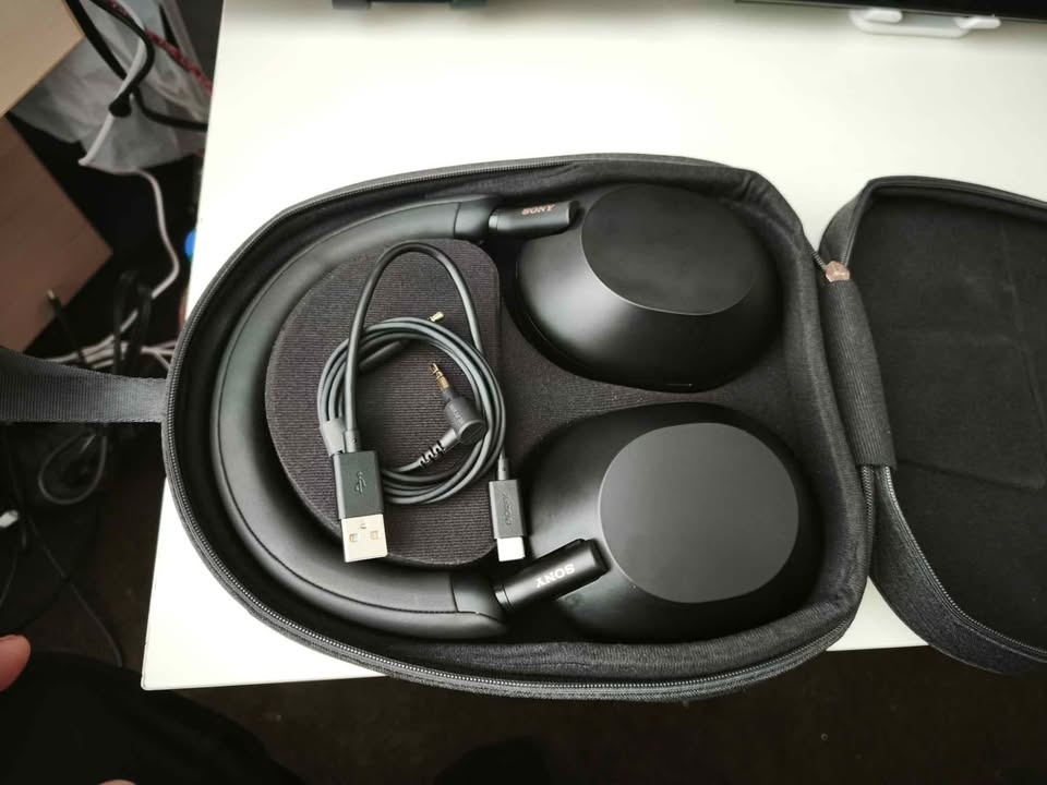 Sony WH-1000XM5 Noise Cancelling Headphones - photo 2