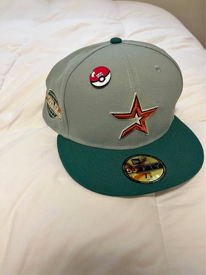 New Era Houston Astros 59FIFTY Fitted Hat w/ Pokémon Pin
