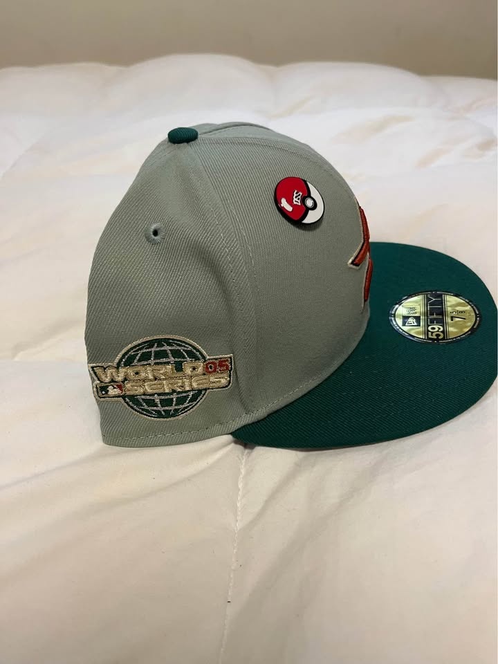 New Era Houston Astros 59FIFTY Fitted Hat w/ Pokémon Pin - photo 2