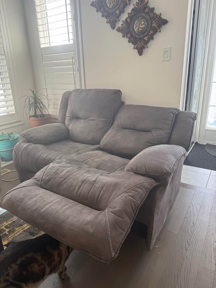 Power Recliner Loveseat - photo 4