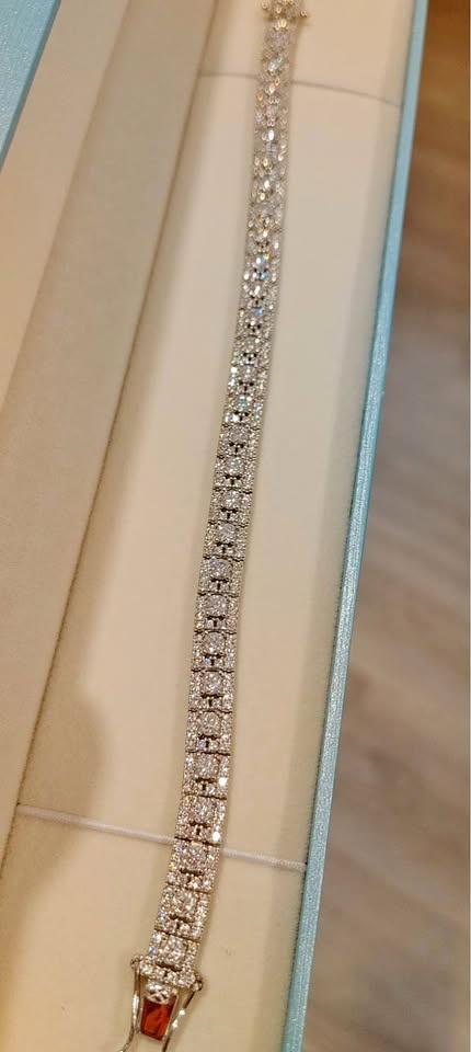 Brand new free test lab cultivated diamonds tennis bracelet