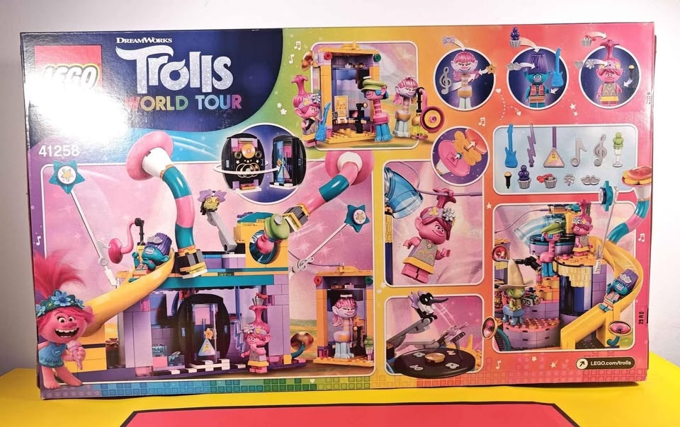 *CLEARANCE* LEGO Trolls world tour 41258 Vibe City Concert Retir - photo 2