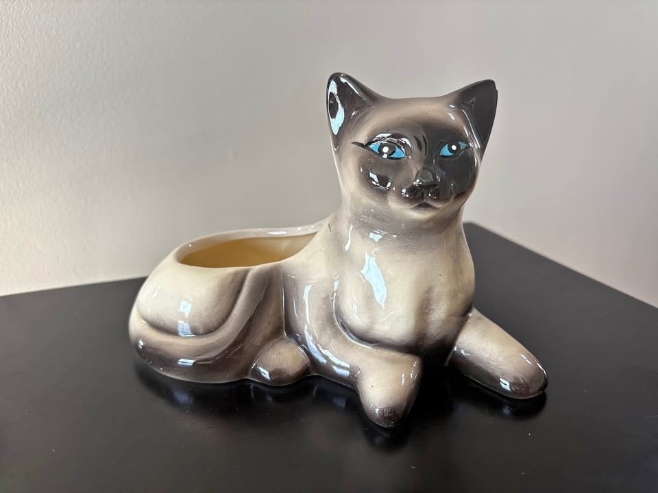 Vintage Siamese Cat Planter