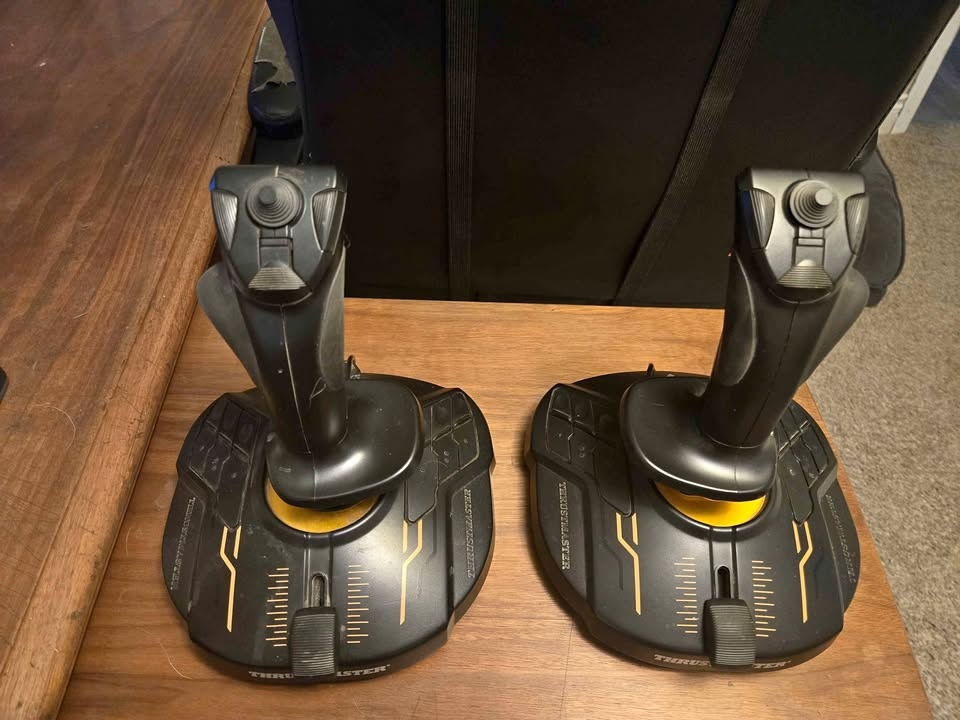 Thrustmaster T16000