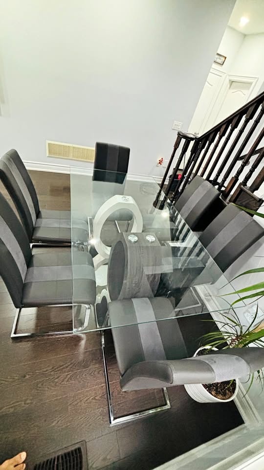 Jaye 7pc Dining Set with Table & 6 Chairs, Glass Top, Pedestal B