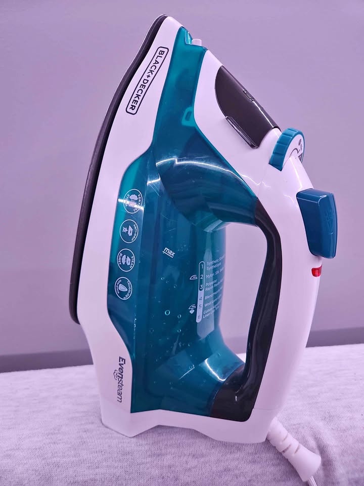 Black+Decker Evensteam Iron