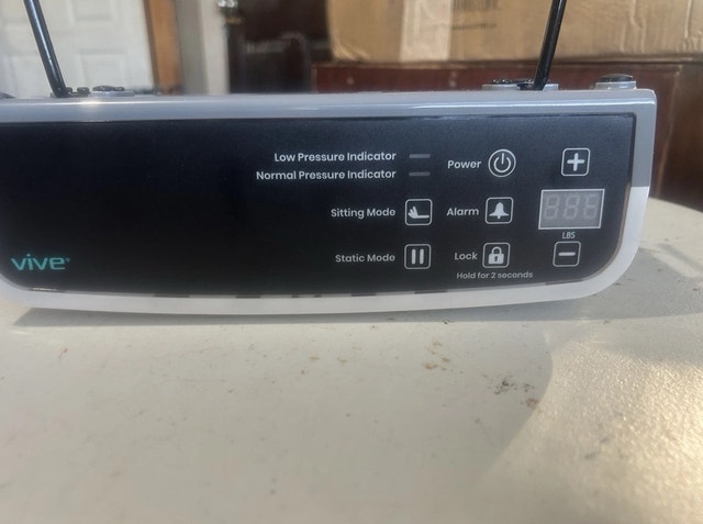 Vive 8” Medical Low Air Loss Mattress for Bedsore Prevention - photo 3