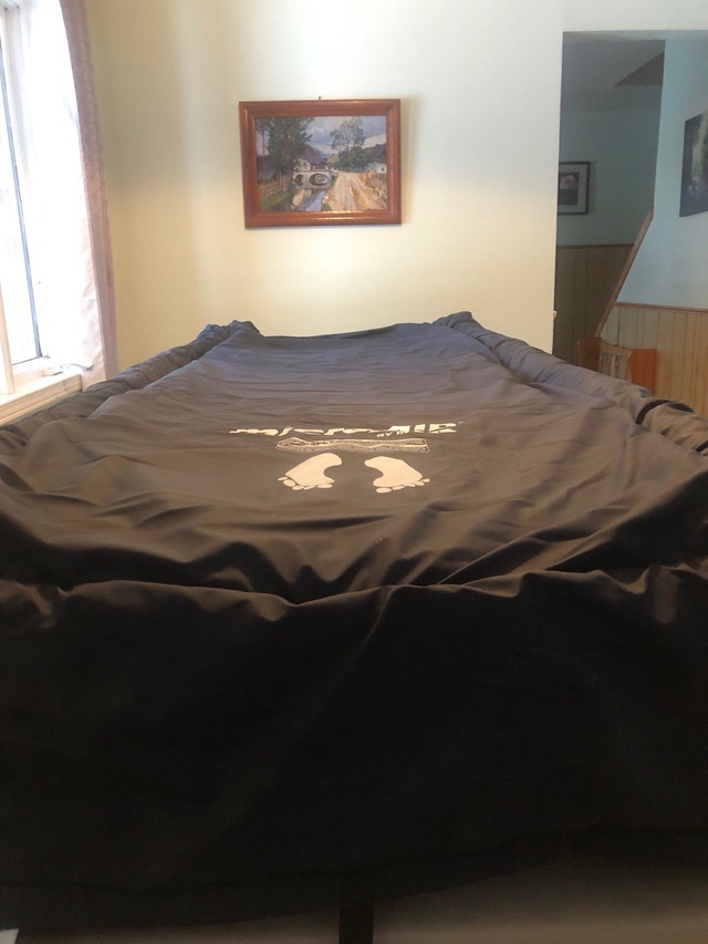 Invacare MA900 Hospital Pressure Mattress + Pump - photo 2