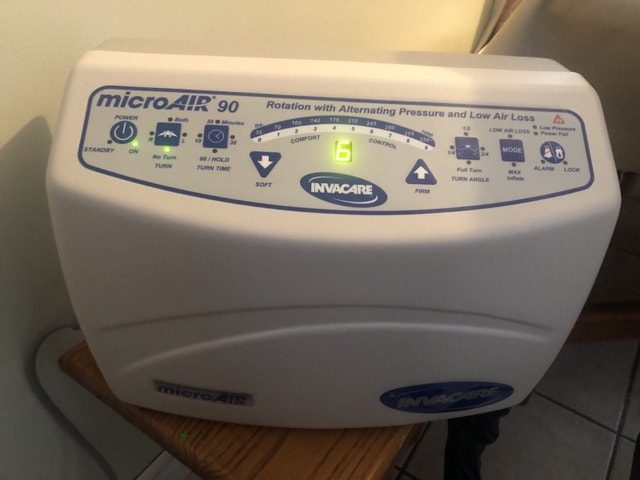 Invacare MA900 Hospital Pressure Mattress + Pump - photo 4