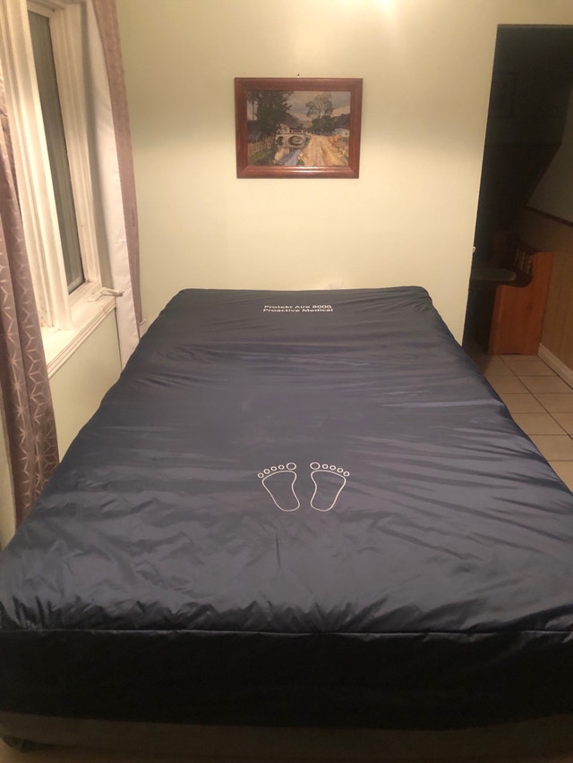 Protekt 8000 Bariatric Air Mattress + Pump