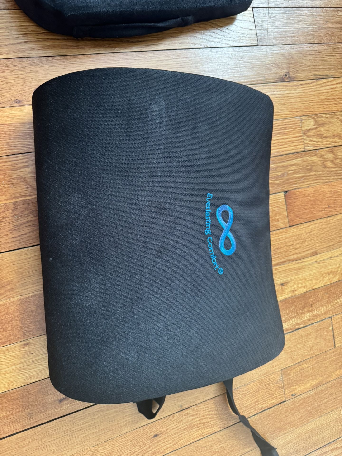 Everlasting Comfort Lumbar Pillow & Car Seat Cushion - photo 2