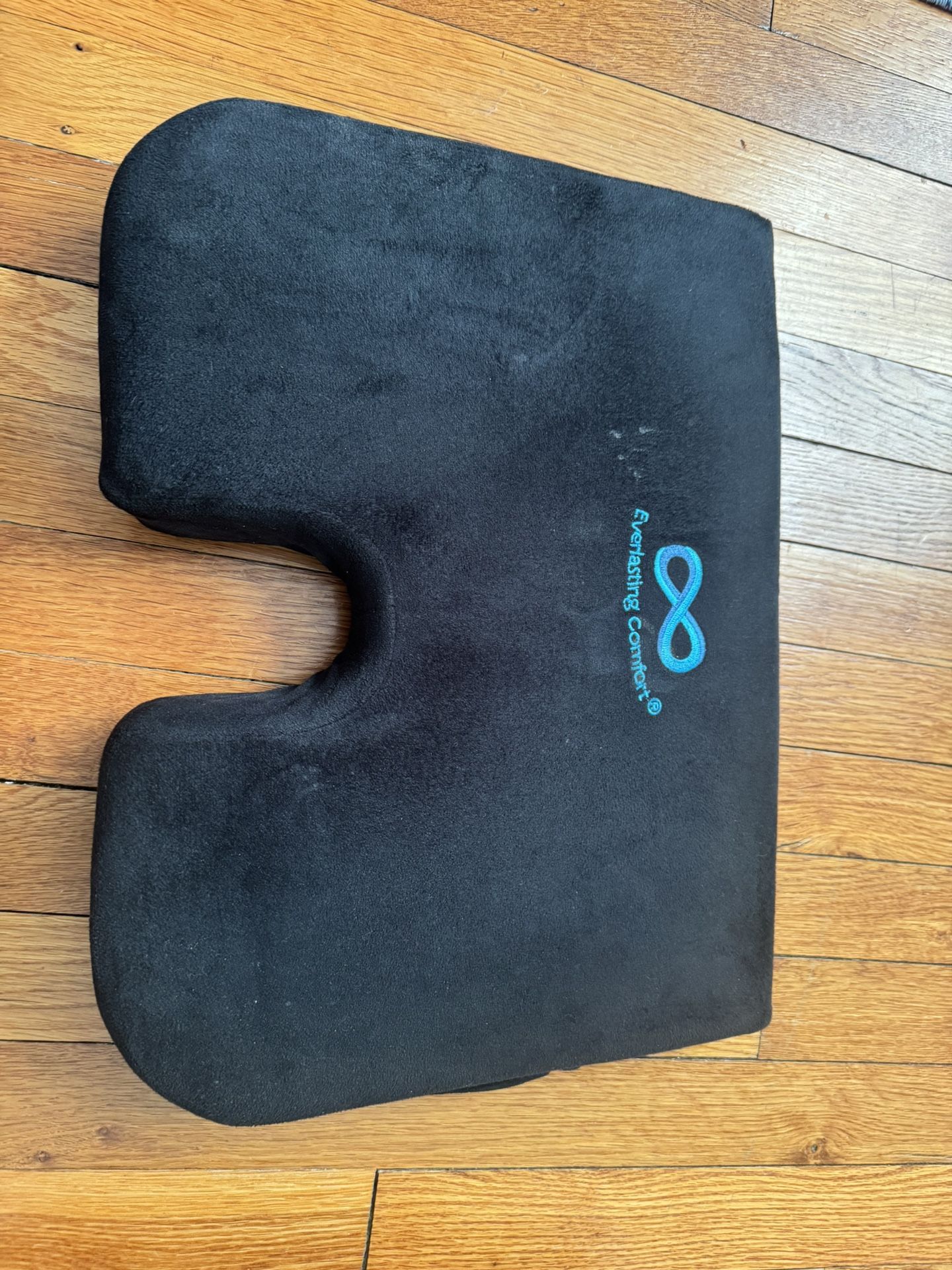 Everlasting Comfort Lumbar Pillow & Car Seat Cushion - photo 4