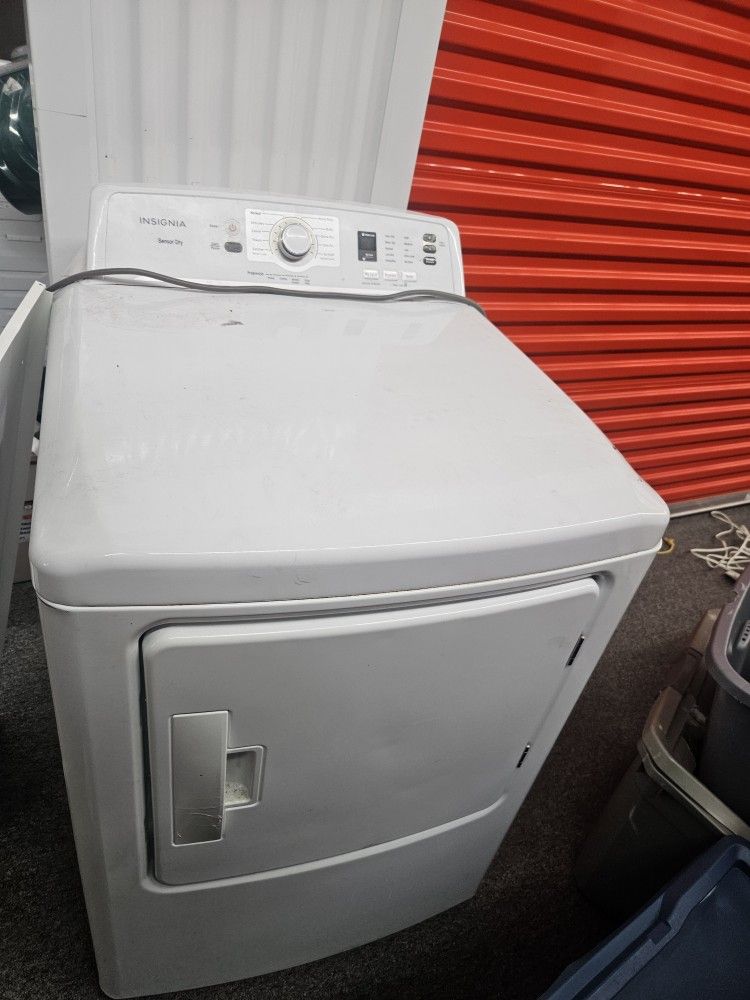 Insignia Washer & Dryer