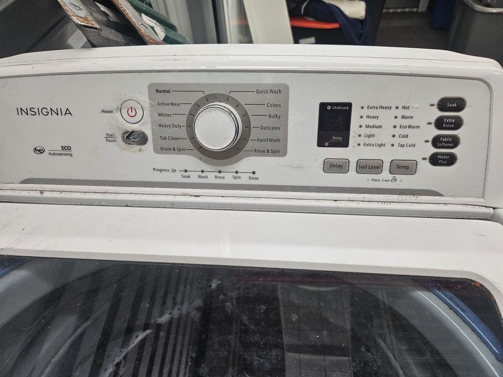 Insignia Washer & Dryer - photo 2