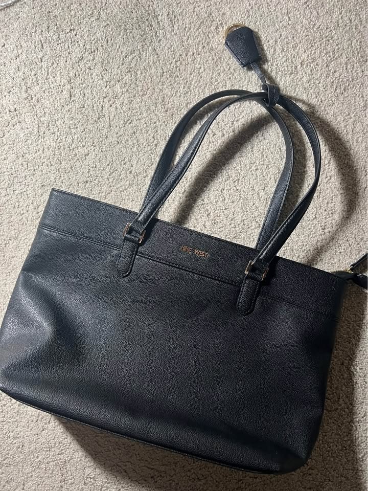 High End Vintage Hand Bags (bundle or individual) - photo 3