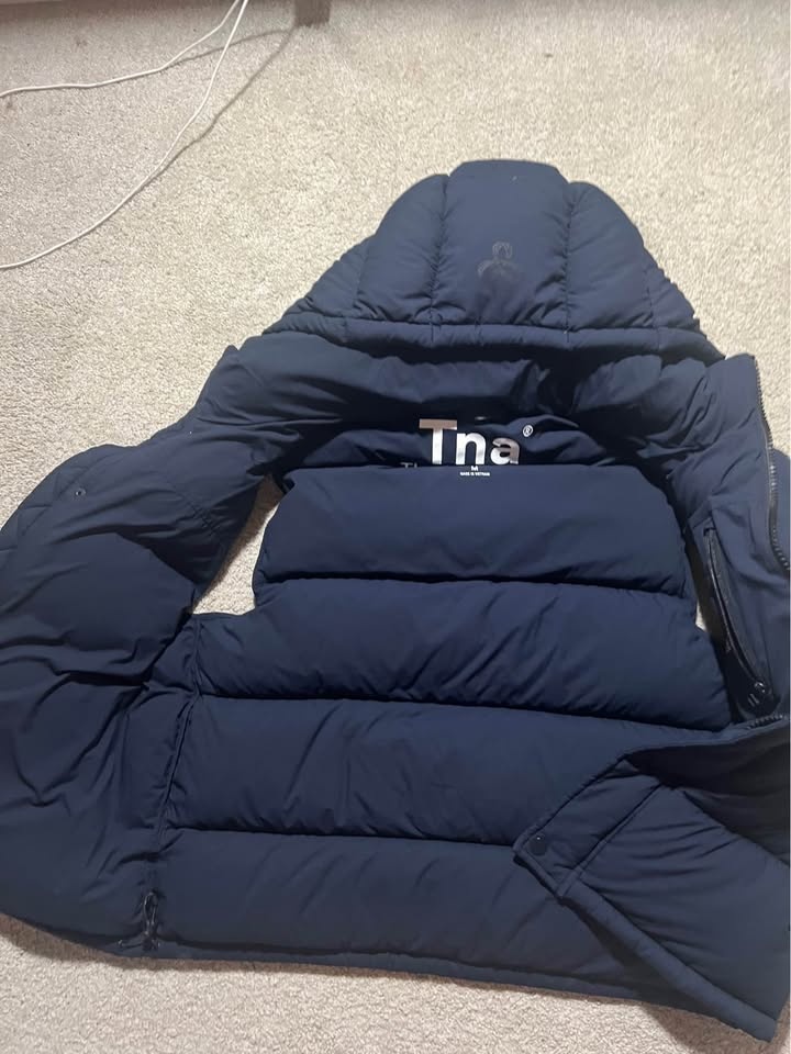 TNA Super Puff Vest - Navy Blue - Size Medium - photo 3