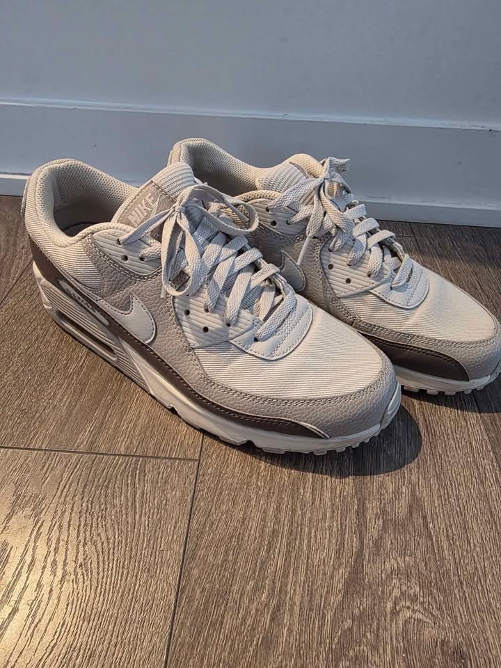 Nike Air Max 90 Size 11 Men's - photo 2