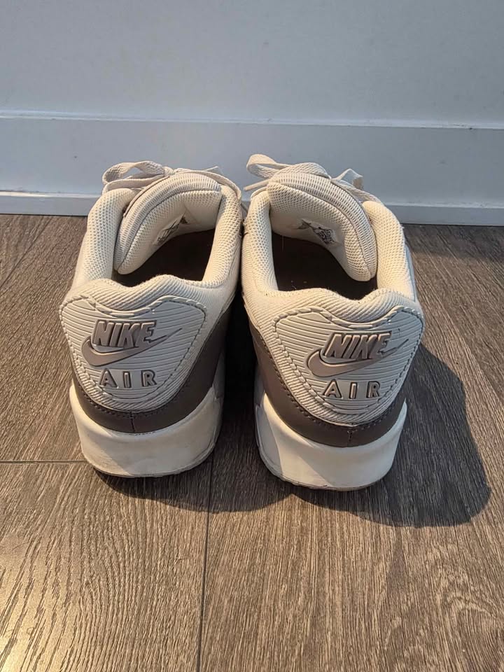 Nike Air Max 90 Size 11 Men's - photo 3