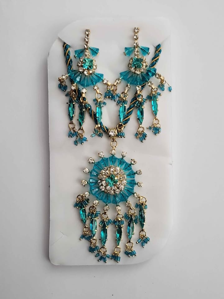 Necklace and Earrings set - photo 2