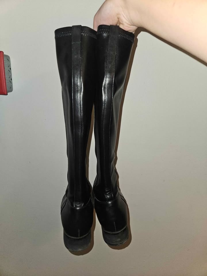Genuine Long Leather Boots (Size 6.5-7) - photo 5