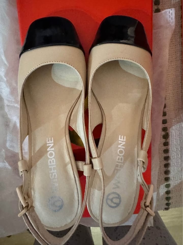 Wishbone DORA heels
