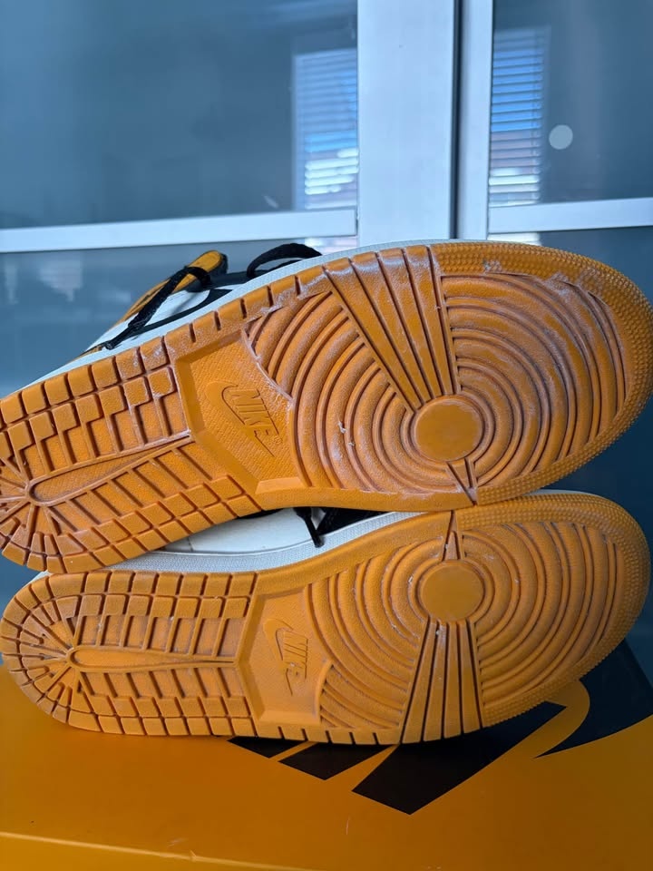 Jordan 1 Retro “Taxi” - photo 4