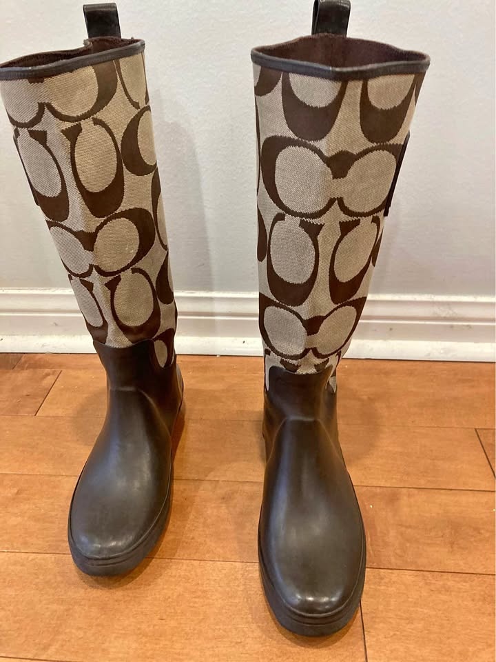 Women’s Boots Size 5.5